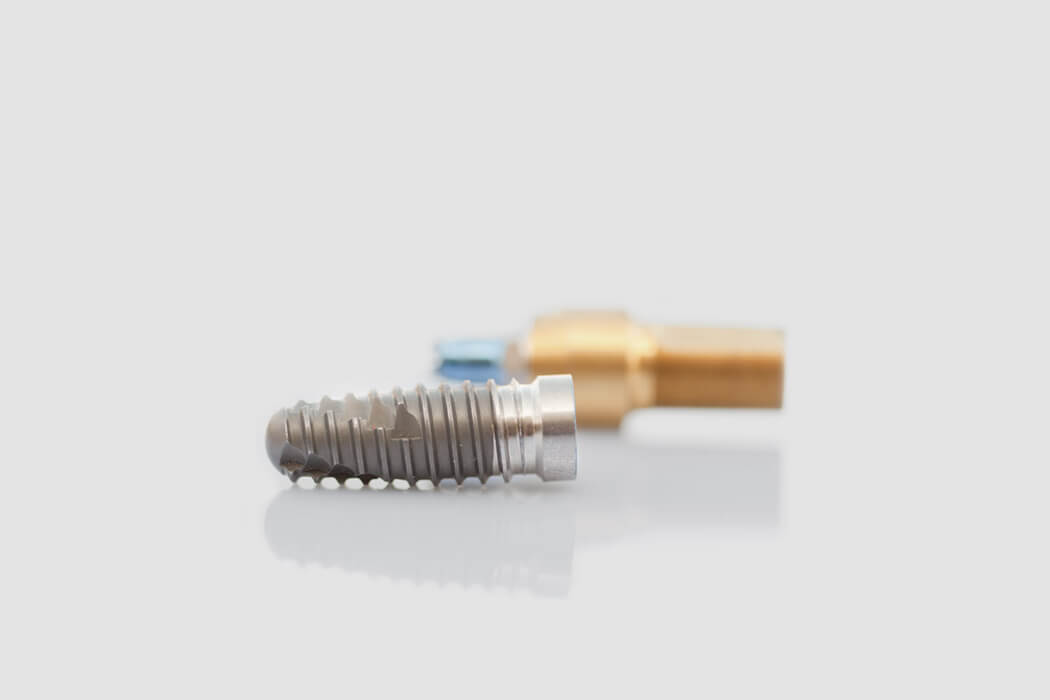 Zahnarzt Neuburg – Reubel – Leistungen – Implantate Zahnarzt Neuburg - Reubel - Leistungen - Implantate